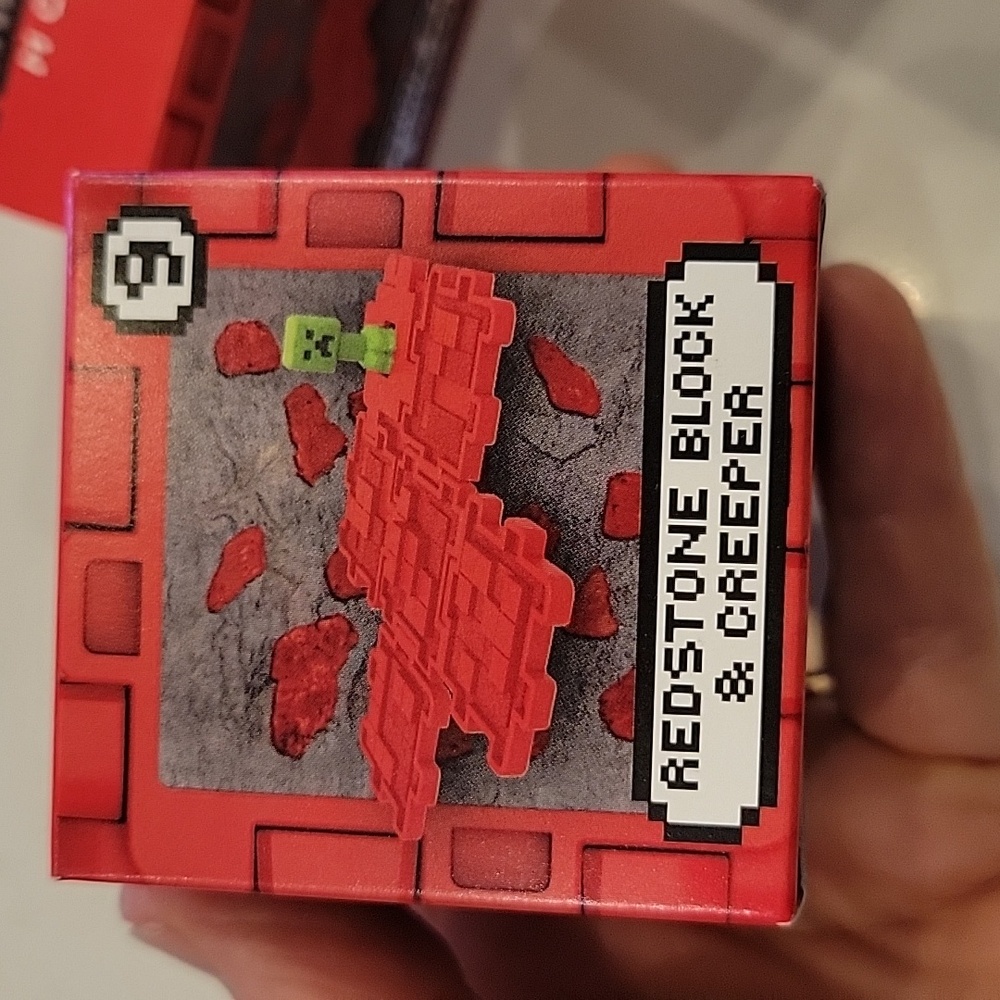 Free With Purchase Minecraft Redstone Block & Creeper Set - Picture 2 of 3